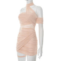CUTENOVA Vestido Corto De Mujer En Color Sólido Con Parche De Malla Y Cuello Colgante Sin Espalda De Encaje Asimétrico Y Pleated Para Verano - details 2