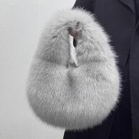 Elegante Bolso De Noche Para Mujer En Color Blanco Falso Peluche Suave Y Compacto Con Cierre De Cremallera Lining De Poliéster Perfecto Para Eventos Formales - details 0
