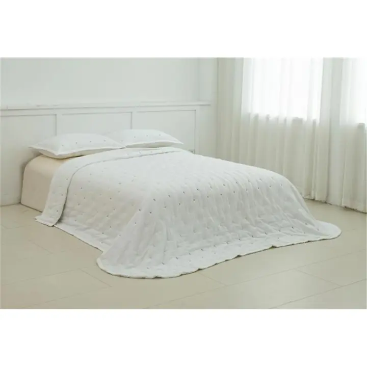 Colcha Bouti Antilla bordada - Clara Vidal, suave y elegante para decorar tu habitación - 1