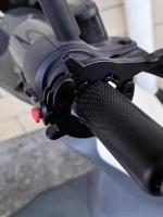 Control De Carril Para Motocicleta En Aluminio De Alta Calidad Bloqueo De Acelerador Con Asistencia Y Retenedor De Manillar Antideslizante Y Compatible Con Todos - details 6