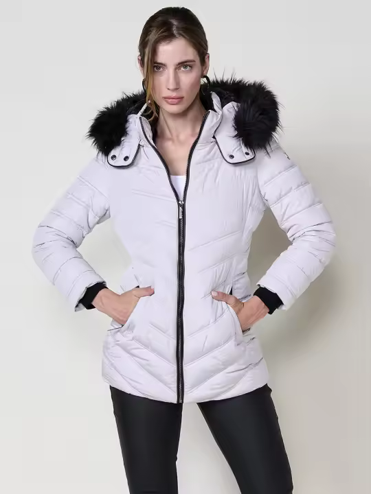 Koroshi Chaqueta plumífero acolchado mujer cuello alto forro de pelo no animal, capucha extraíble, interior efecto pelo y detalles desmontables. - 1