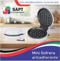 SAPT Gofrera Mini 700W – Superficie Antiadherente – Rápido Calentamiento – Luz Indicadora – Tapa Fría para Apertura Segura – Compacta y Portátil – Ideal para Desayunos y Postres – Fácil de Usar y Limpiar – Gofres Perfectos en Minutos 🍽️✨ - details 2