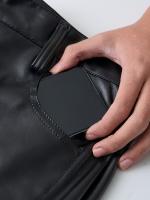 Pantalones De Cuero PU Para Hombre Corte Slim Con Bolsillos Versátiles Y Transpirables Para Un Look Moderno En La Primavera - details 3