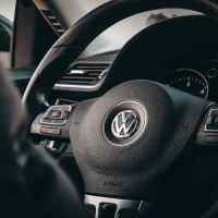 Banner - Emblema Adhesivo para volante compatible con VW 45 mm