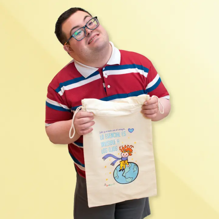YOSIQUESE Bolsa Saco 'El Principito' | Modelo: Lo esencial es invisible a los ojos | Productos y regalos solidarios hechos por personas con discapacidad |  Algodón Orgánico 100% | 30x47 Cm - 1