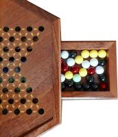 Juego de Mesa de Damas de Madera con Canicas, incluye 60 Canicas, con diseño de Caja para un almacenamiento fácil, adortado para Mesa familiares. - details 1