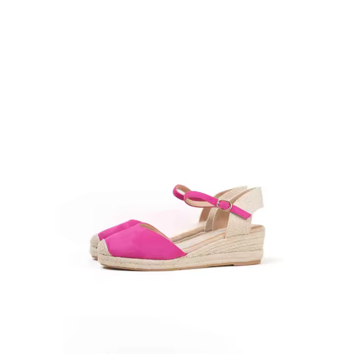 Lyla Wang Sandalias doradas con cuña de esparto: estilo veraniego con correa ajustable, comodidad y elegancia para cada ocasión - 1