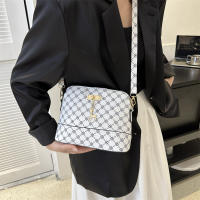Bolso De Hombro Para Mujer En Cuero PU Con Colgante De Ciervo Y Forma De Concha Bolso Cruzado Pequeño Moda Bolsos - details 9