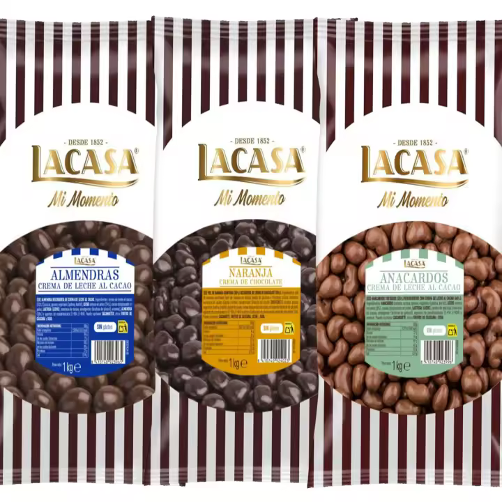 Lacasa Mi Momento pack 3kg bolas: Almendra con chocolate con leche ,Anacardo leche ,Dados de naranja con chocolate Negro - 1