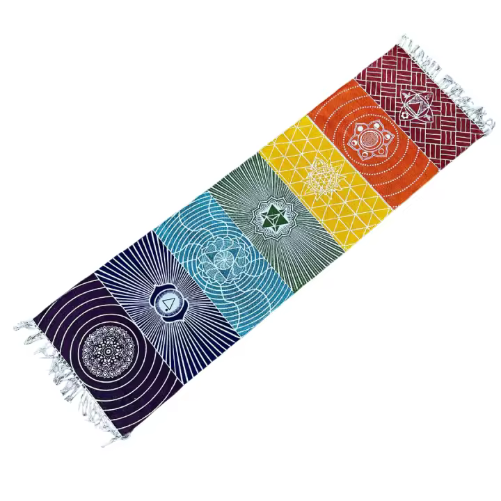 Preciosa alfombra para yoga 7 chakras. 100% algodón. Hecho a mano en la India. Es un producto perfecto para estudios de yoga o meditación. Medida: 60 x 200 cm. Raíz,  Sacro, del Plexo Solar, del Corazón, Garganta. Tercer Ojo, coronilla. awartisan - 1
