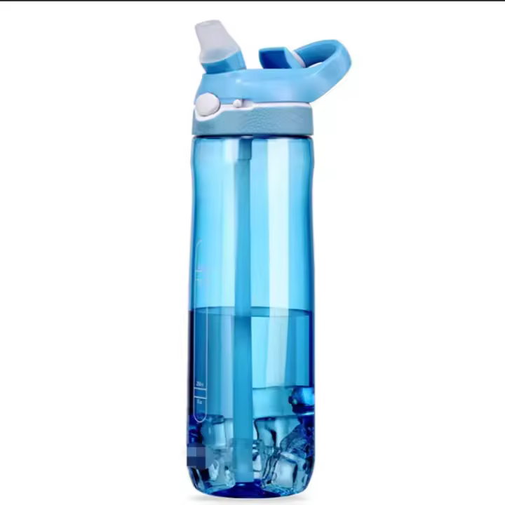 Botella Deportiva De 750ml Con Tapa De Agua Y Conveniente Taza BPA-Free Y Segura Para La Hidratación En El Vía Crucis Ideal Para Camping Y Senderismo - 1