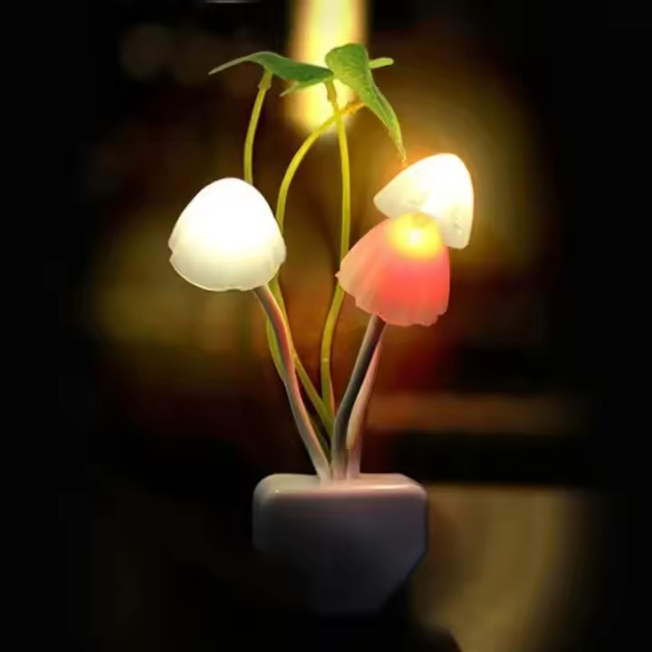 Lámpara De Noche De Setas LED Con Sensor De Luz 220V 3 Luces Coloridas EU & US Plug Mushroom Fungus Night Light Novelty - 1