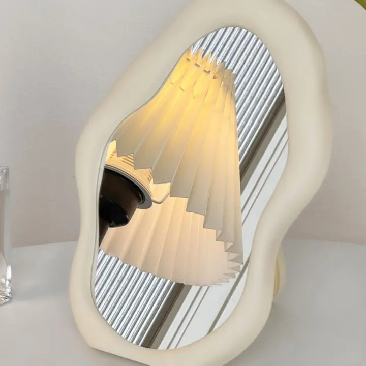 Espejo De Maquillaje En Forma De Nube Estilo Crema Decorativo Irregular Simple Soporte De Espejo De Pared Para Peluquería - 1
