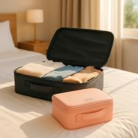 Maletín de maquillaje Jocca con espejo LED HD desmontable, luz fría/cálida/natural ajustable, brillo regulable y batería recargable 2000mAh. Interior configurable con separadores extraíbles. Ideal para viajes o uso profesional. - details 2