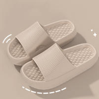 Zapatillas De Plataforma Gruesa Para Hombre EVA Cómodas Antideslizantes Para El Hogar Sandalias Suaves De Verano Para Parejas - details 7