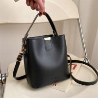 Bolso De Hombro Para Mujer En Cuero PU Negro Estilo Casual Bolso Tote Diseño De Marca Bolsa De Mujer Con Cierre De Cremallera - details 9