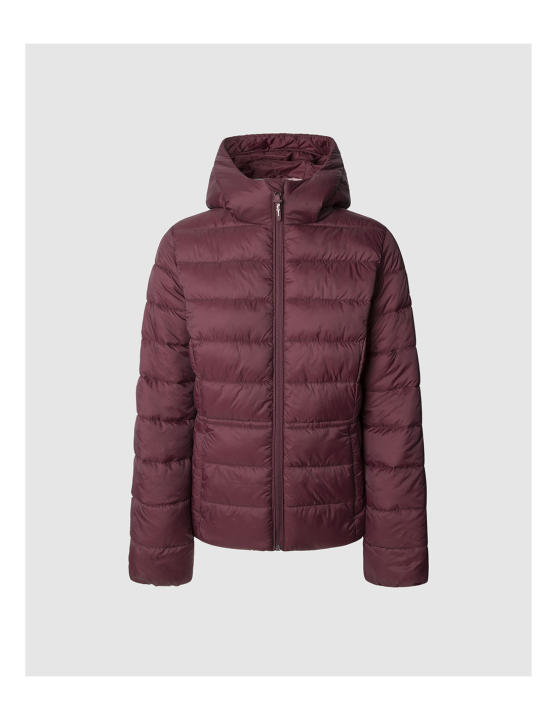 Chaqueta Sally Short para Mujer de PEPE JEANS, ideal para la temporada de invierno, confeccionada al 100% en poliamida para ofrecer una protección ligera y resistente al frío. Disponible en un vibrant