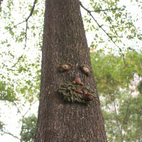 Estatua De Árbol Riómano Para Jardín Patio Exterior Escultura De Rostro Divertido Y Encantadora En Resina Estilo Antiguo - details 7