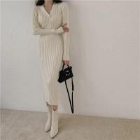 Vestido Bodycon Elegante Para Mujer Con Botones Y Cuello En V De Terciopelo Suave Manga Larga Estilo Oficina Otoño Invierno - details 4