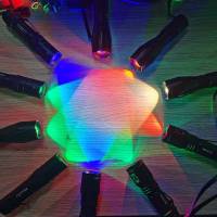 Linterna LED De 4 Colores Zoom Luz Blanca/Roja/Azul Verde Para Pesca Camping Caza Fotografía Selfie Senderismo Luz Exterior Resistente Al Agua 600 Lumen - details 0