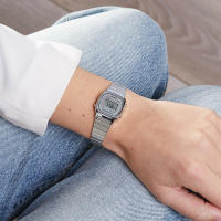 Reloj Casio LA670WEA-7 - Reloj Digital Elegante y Funcional para Mujer - details 0