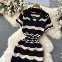 Vestido Midi De Playa Con Estampado De Rayas Y Cuello En V De Moda Para Mujer Vestido Bodycon Con Salto Hollow out Manga Corta Ajustado - details 14