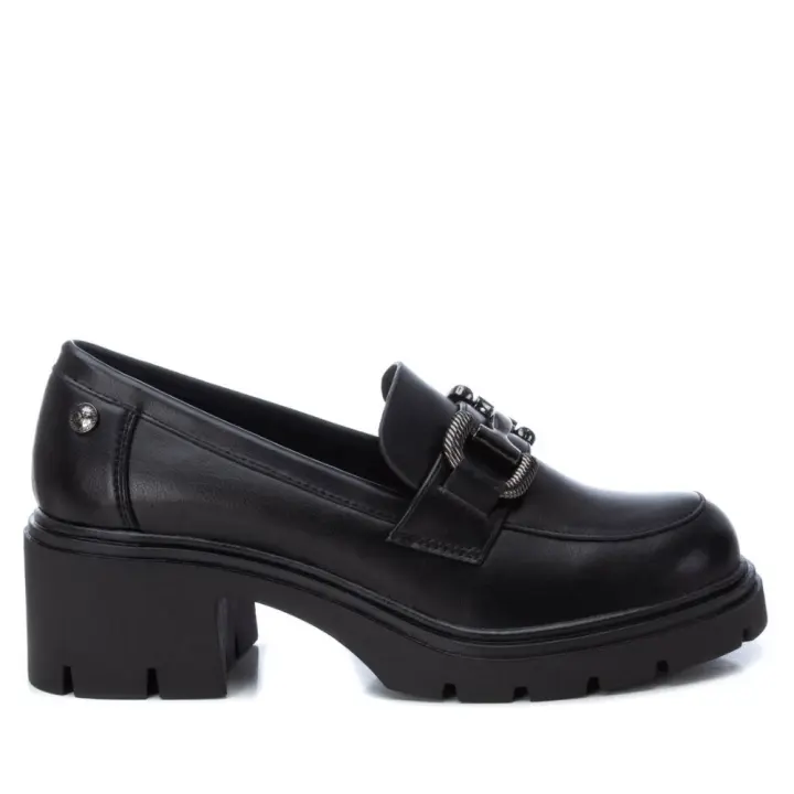 Mocasin moda Xti para mujer 143105 color negro - 1