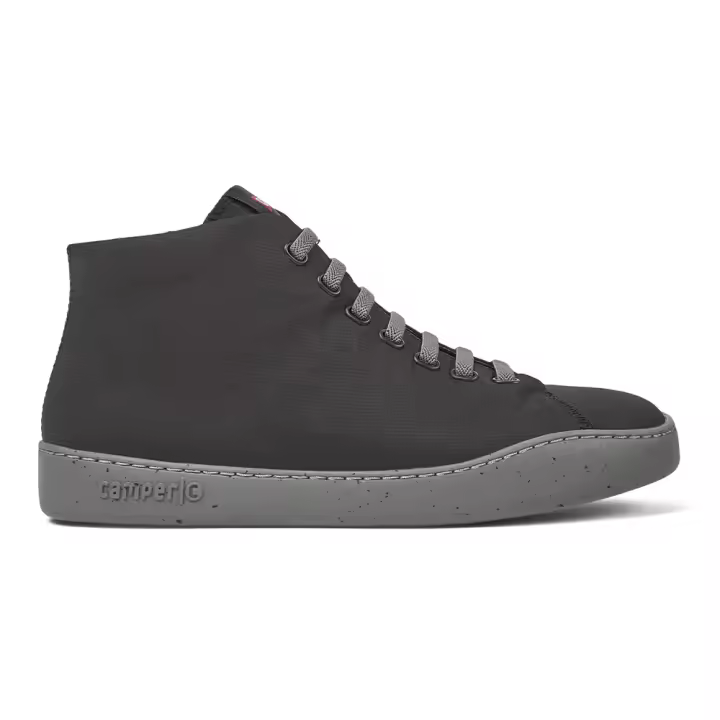 Shoes Botínes Hombre marca Camper modelo K300270-018 para hombre en color negro - 1