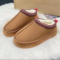 Nuevos Zapatos De Lana Para Mujer 2024 Botas De Nieve Con Plataforma Antideslizante Botas De Invierno Para Exteriores Cómodas Y Calientes Talla True Fit Material De Suela TPU - details 1