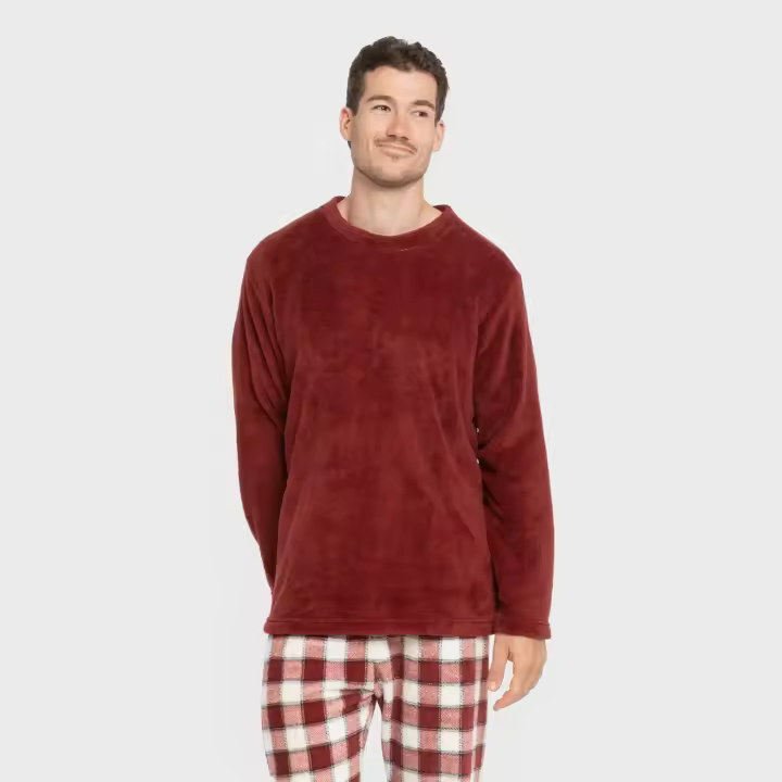 Pijama Térmico Coral para Hombre con Estilo Propio - Camiseta Burdeos y Pantalón de Cuadros Rojos y Blancos, Extra Suave y Cálido para Invierno - Elegancia y Comodidad para Dormir en Tallas S a XXL - 1