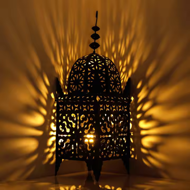 Farol marroquí cuadrado de hierro - 9 Tamaños - Ilumina y decora tu hogar al estilo árabe de Marruecos, creando un ambiente mágico y especial - Hecho a Mano 100% - 1