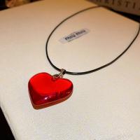 Collar Colgante Corazón Rojo Para Mujeres Y Niñas Cadena De Cuero Negra Con Cristal De Vidrio Joyería Y2k Regalo Para Amigos - details 7