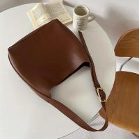 Bolso De Hombro Para Mujer Estilo Minimalista Y Moda En PU Cuero Sólido Bolso Cruzado Versátil Para El Trabajo Con Cierre Hasp - details 4