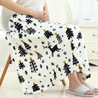 Manta de Navidad de Forro Polar Suave y Cálido 150x190cm - Ideal para Sofás y Cama - Estampado Navideño para Adultos y Niños. - details 2