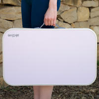 Aktive - Mesa baja plegable camping, color malva, 56x34x24 cm, uso exterior, patas plegables, soporta 30 kg, estructura aluminio (tubo 19 mm), tablero madera MDF, antideslizante, plegado compacto, mesa portátil, resistente y duradera, con asa tipo maletín - details 6