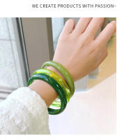 Juego De 3 Pulseras De Resina Acrílica Vintage Para Mujer Joyería Coreana Cuff Con Encantos Diseñador Redondo Regalos Nuevos - details 5