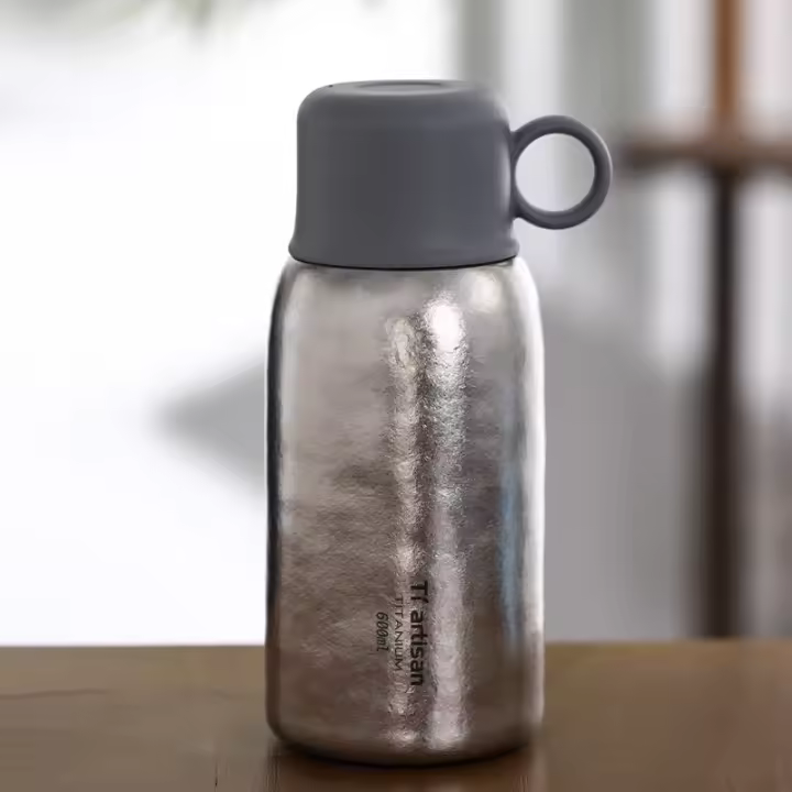 Botella De Agua Térmica Tiartisan De Titanio Doble Capa Para Niños 600ml Con Dos Tapas Portátil Para Exteriores Y Deportes - 1
