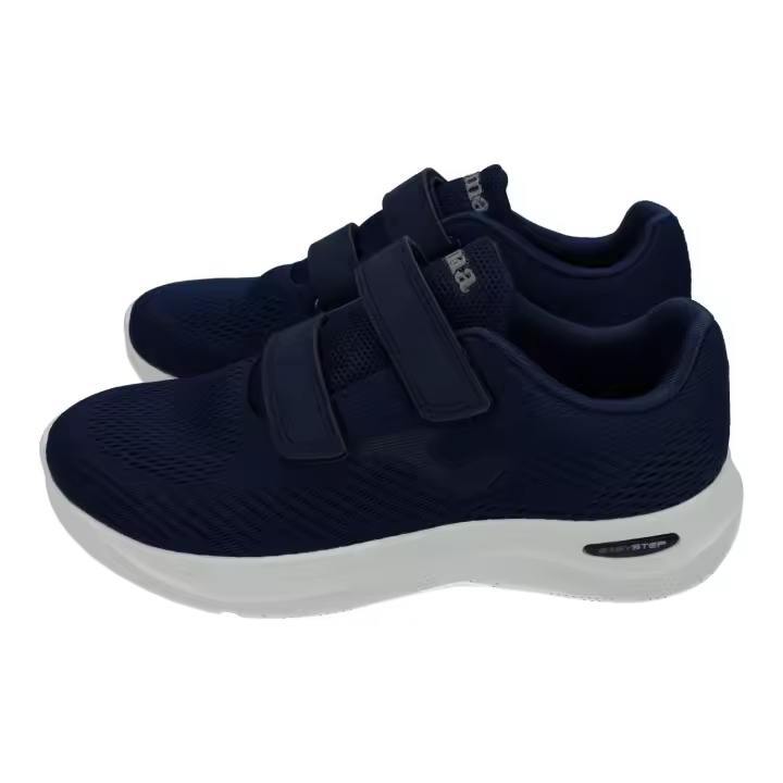 Deportivos marca JOMA para hombre en color marino. Deportivas para hombres, color azul marino, con cierre de velcro, piso easystep que permite amortiguar mejor la pisada, hechas por Joma - 1