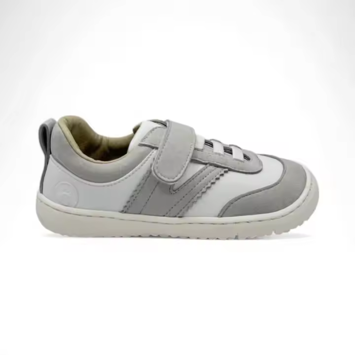 Zapatos marca Coquette para infantil en color blanco - 1