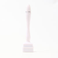 Derma Stamp De 140 Agujas Para El Cuidado De La Piel Herramienta De Crecimiento De Barba Y Pelo Para Hombres Y Mujeres Uso Doméstico Ajustable - details 4