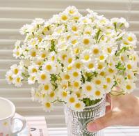 12pcs Flores Artificiales De Margarita Pequeñas Para Decoración De Mesa De Fiesta De San Valentín Boda DIY Hogar Decoración De Aniversario - details 1