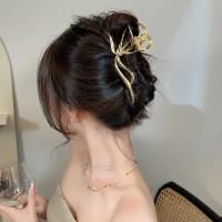 Grande Clip De Pelo Para Mujer Con Lazo Elegante Y Moderno En Oro Y Plata Adecuado Para Cabello Grueso Y Delgado Accesorio De Moda Para El Día a Día - details 2