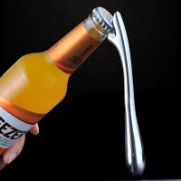 Abrepuertas De Cerveza Portátil Con Manija Antideslizante De Goma Herramienta De Apertura Para Botellas De Cerveza Y Vino Tipo Boca De Tiburón - details 2