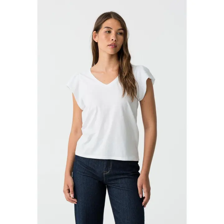Camiseta kira blanca de Tiffosi. Un fondo de armario que no te puede faltar esta temporada - 1