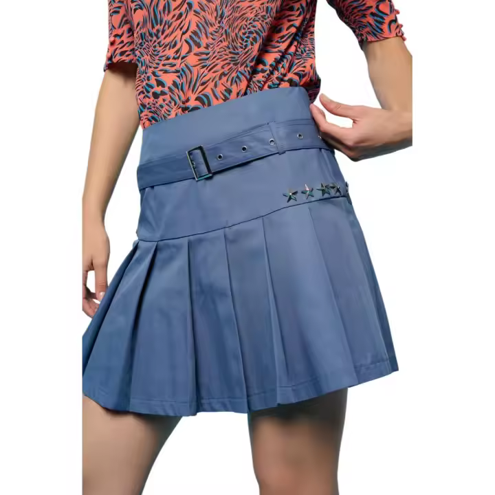 Coronado Skirt - Falda Mini Plisada Minueto.La Coronado Skirt de Minueto es una falda mini que destaca por su diseño juvenil y detalles únicos. - 1
