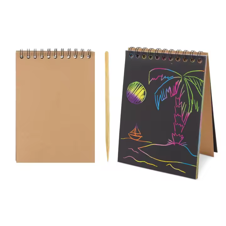 ADRI. Lote 25 Libretas para niñas y niños con papel de rascar arcoiris con lapiz de madera, libretas mágicas para regalos de cumpleaños. Bloc Scratch 8 hojas cada uno - 1