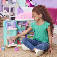 SPIN MASTER - LA CASA DE MUÑECAS DE GABBY - LA COCINA DE MUFFIN - Cocina de Muffin de La Casa de Muñecas de Gabby con 1 Figura, 3 Accesorios, 2 Caja Sorpresa y 3 Muebles - 6062035 - Juguetes Niños +3 años - details 2