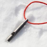 Silbato De Ultraligero De Titanio Con Cordón Para Supervivencia En Exteriores Camping Senderismo Exploración - details 9