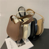 Bolso Bandolera De Cuero PU Para Mujer Diseño De Moda Gran Capacidad Bolso De Hombro Para Viaje Verano Bolso Armpit Hobo - details 22
