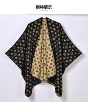 2024 nueva capa retro de pasarela chal con abertura para mujer de gran nombre con capa de bufanda jacquard de otoño e invierno - details 1